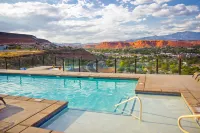 Inn on the Cliff - Pools