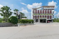 Urbanview Hotel The Tang Balikpapan by RedDoorz Hotel dekat Ramayana RAPAK