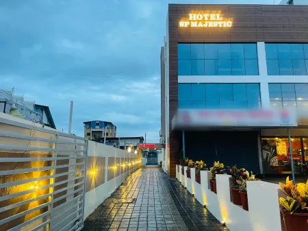 Hotel SP Majestic Отели в г. Pandharpur