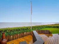 "Holmwith" - 50m from the Sea