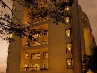Oakwood Residence Naylor Road Pune Hotels near Pune Tribal Museum