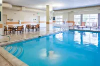 Courtyard Pueblo Downtown - Pools