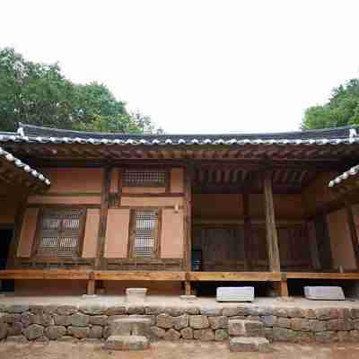 전통리조트 구름에 Hotel Exterior