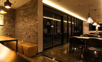 Yeongwol Cube Zone Camping Pension