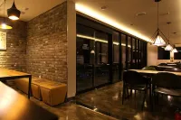 Yeongwol Cube Zone Camping Pension Hotel di Yeongwol
