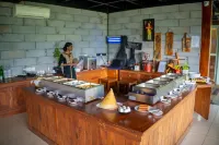 Thenmala Ecoresort - breakfast