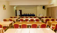 Sefcon Suites and Apartment Hotel di Municipal Area Coun
