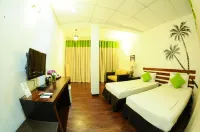 Lakewind Tissa Hotels in Tissamaharama