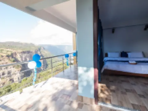 Labana Hotel فنادق في تشيرابونجي