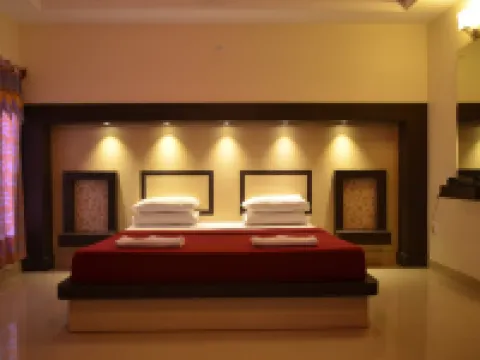 Chakravarthi Inn Hotels in Tiruchendur