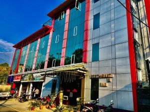 Hotel Suryadev