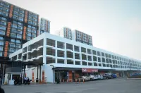 Munchkin Timurbay Seafront Residence