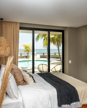 Fishermans Resort Life Отели рядом с достопримечательностью «Playa La Zunganera»