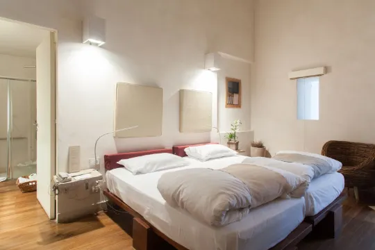 米卡羅藝術客房酒店