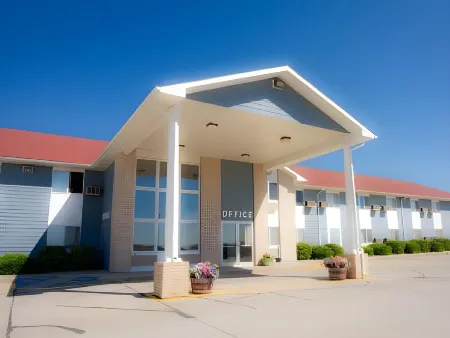 Alliance Hotel & Suites, a Howard Johnson by Wyndham Отели в г. Бокс-Бьютт