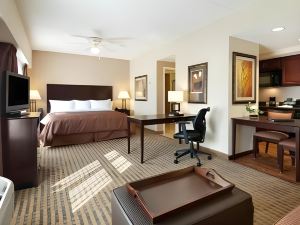 Homewood Suites by Hilton Minneapolis- St. Louis Park at West End