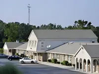 Travelodge by Wyndham Mansfield Hotels in Bellville
