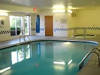 Fairfield Inn & Suites Kansas City Lee's Summit - Swimmingpools