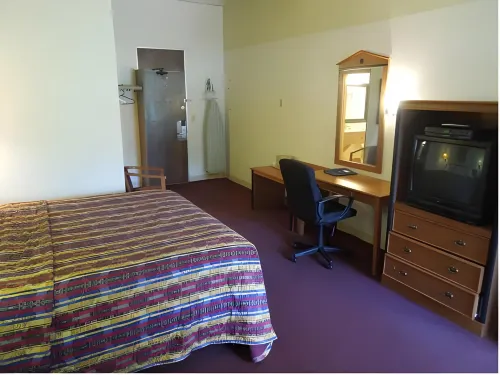 Crystal Inn - Neptune Hotels in Neptune Township