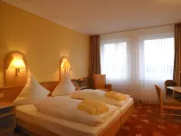 See Park Janssen Hotels in der Nähe von Minigolfanlage Winnekendonk Heimatverein Ons Derp