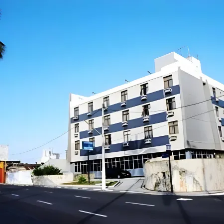 Dan INN Express Salvador By Nacional Inn Отели рядом с достопримечательностью «Амаралина»