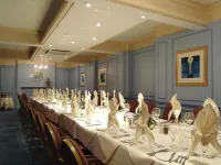 The Dean Court Hotel di York
