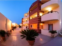 Elpis Studio Apartments Hotels in Bali