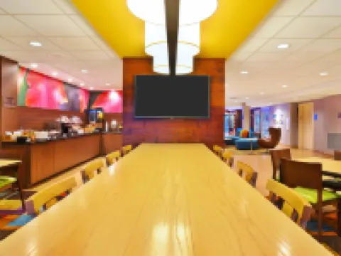 フェアフィールド イン & スイーツ バイ マリオット マディソン ウエスト / ミドルトン ミドルトンのホテル