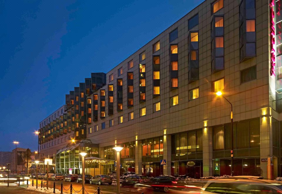 4. 머큐어 바르샤바..