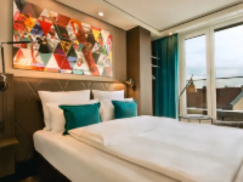 Motel One Frankfurt-Römer Hotels near Eurotower