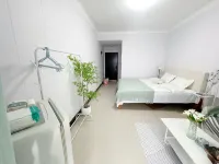 Lechao Chen Homestay (Guoqing North Road) - Condos