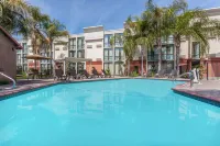 Wyndham Visalia Các khách sạn ở Visalia