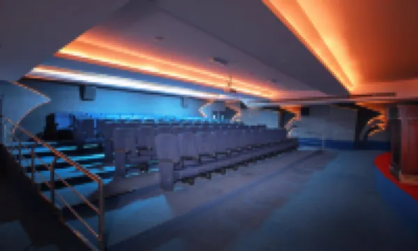 ウィングストン A ツリーハウス ホテル マトゥラ