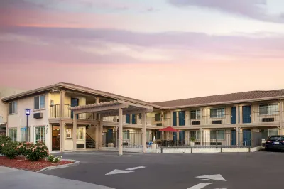 Best Western Hanford Inn Hotels in Hanford