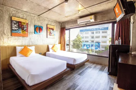 B2 Mahidol Boutique & Budget Hotel