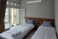 Guest House Saqeena Syariah Near Blitar Park RedPartner