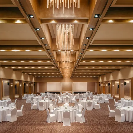 CARLTON AL MOAIBED HOTEL by IHG