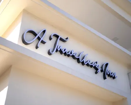 A TRAVELLER'S INN Hoteles en Daraga