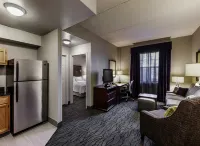 Homewood Suites by Hilton Buffalo - Airport Отели в г. Чиктовага