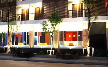 Twin Hotel