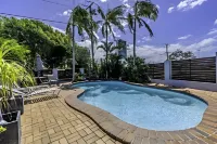 The Blue Water, Dreamtime Beach - Parking