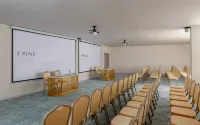 FЮNF LUXURY RESORT & SPA ANAPA MIRACLEON - Wifi