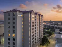 Sonesta ES Suites San Antonio Downtown Alamo Plaza Hotels near Onslow Park