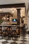 Hotel Blackhawk, Autograph Collection - bar