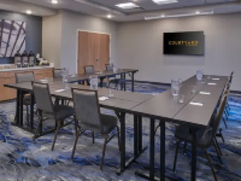 Fairfield Inn & Suites Louisville Jeffersonville Hotels in Clark County