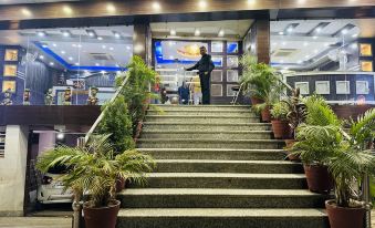 Hotel Vinayak International