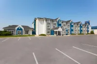 Microtel Inn & Suites by Wyndham Rapid City - Bãi đậu xe