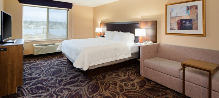 Hampton Inn & Suites Bremerton Hotels in Kitsap County