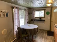 Cabin on the Eagle River Chain! Boat dock slip! Kayaks! Firewood for bonfires! Hotels in Lincoln
