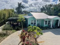 Beautiful 1 bedroom/1 bath unit in Downtown Clermont at Lake Minneola Hotels near Dollar Tree